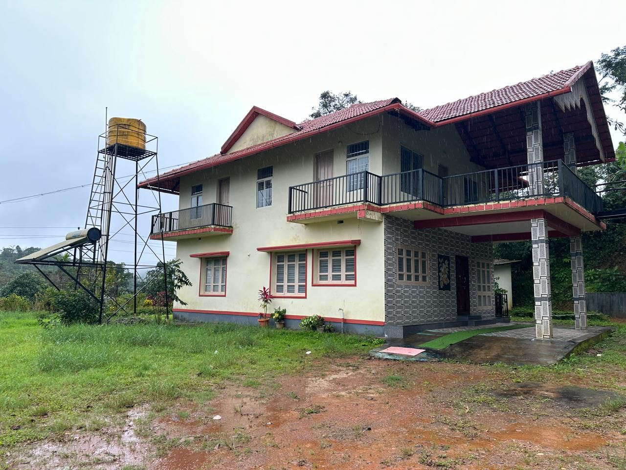 1 Acre Plantation with Farmhouse – Mudigere